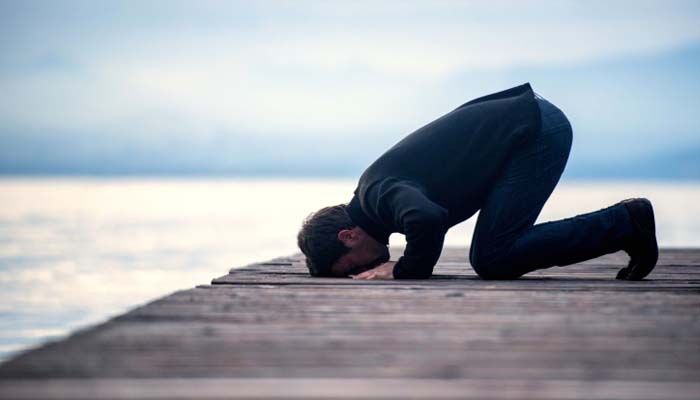 Está prohibido postrarse ante otro que no sea Al-lah (parte 1 de 2)