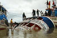 28 Philippines ferry survivors found: report
