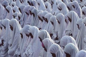La participaci&oacute;n de la mujer en a las oraciones en yama‘ah (congregaci&oacute;n)